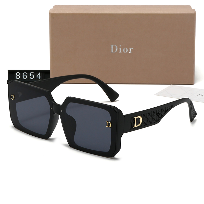20016 Dior $25 gallery