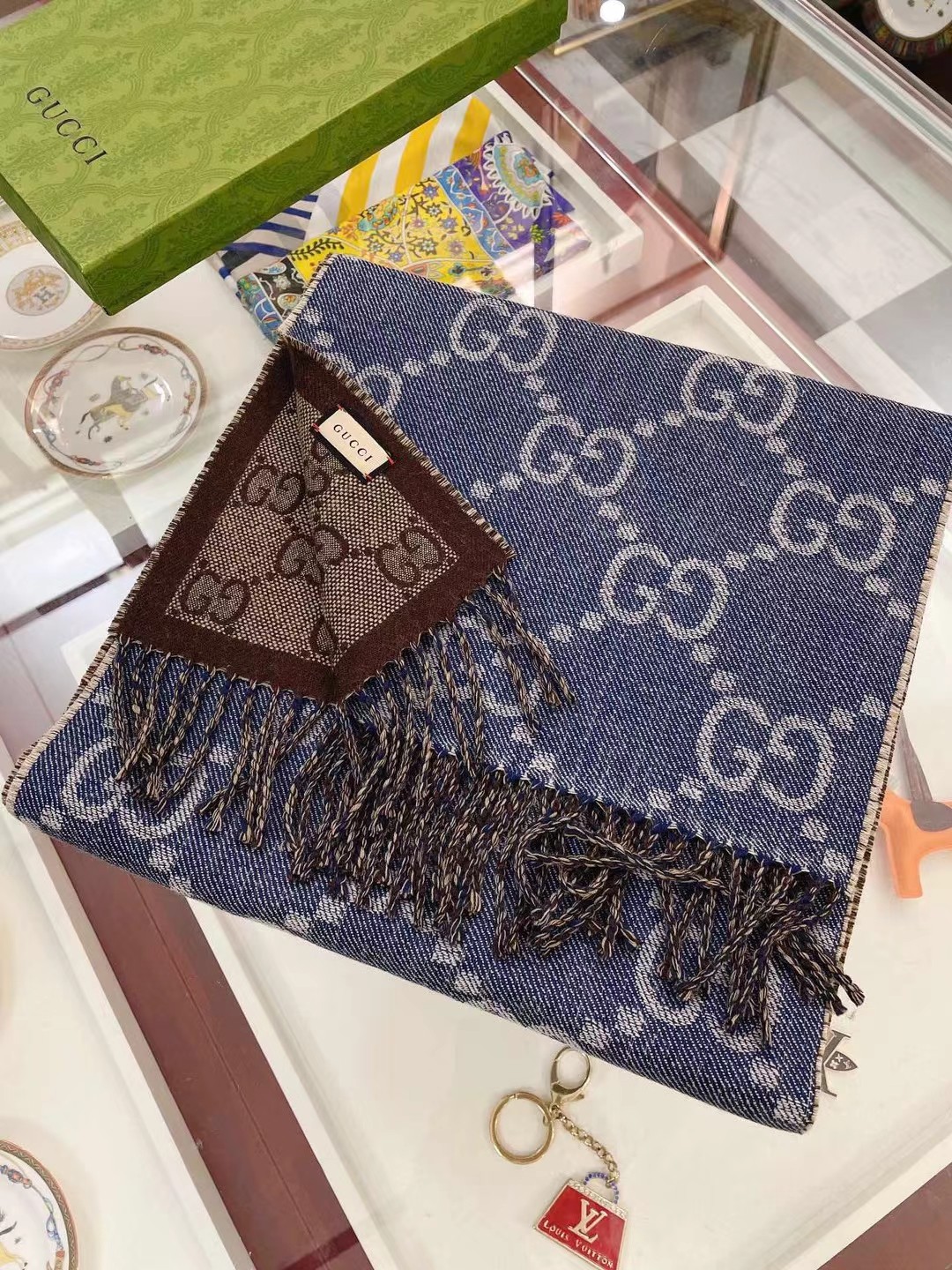 20021 scarf GUCCI  $39 gallery