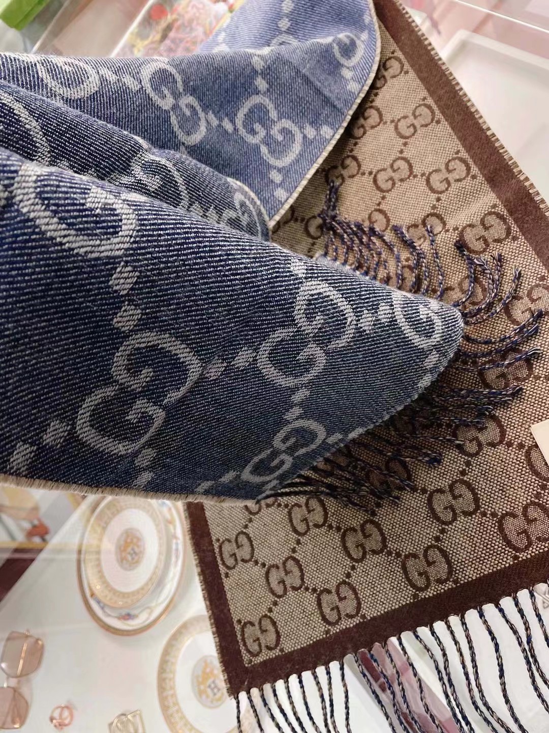 20021 scarf GUCCI  $39 gallery