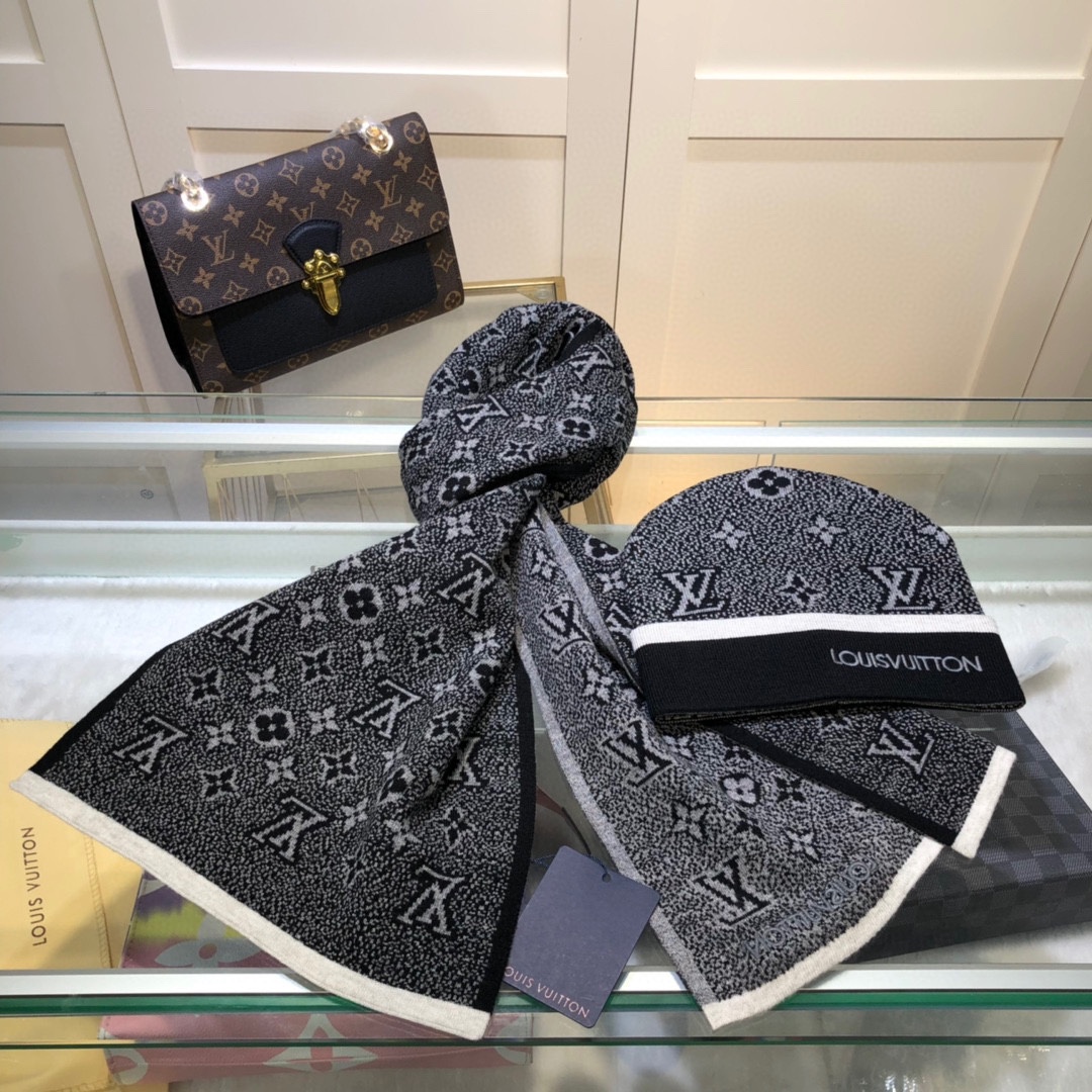 20022 Scarf and Hat Set LV $38 gallery