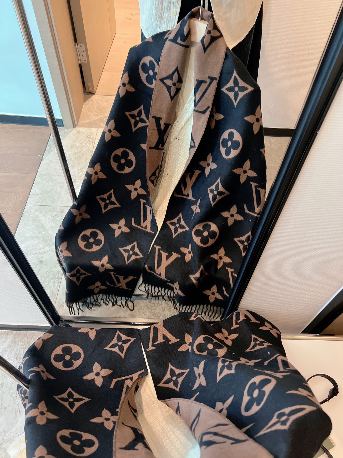 20025 scarf LV  $27 gallery