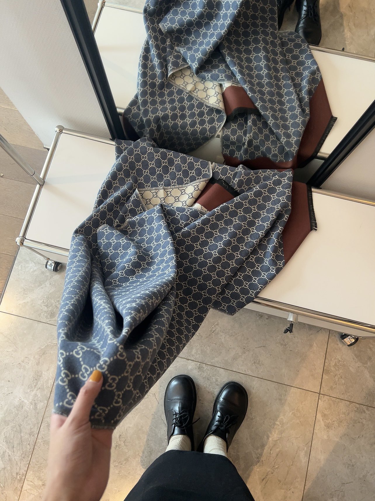 20027 scarf GUCCI  $27 gallery