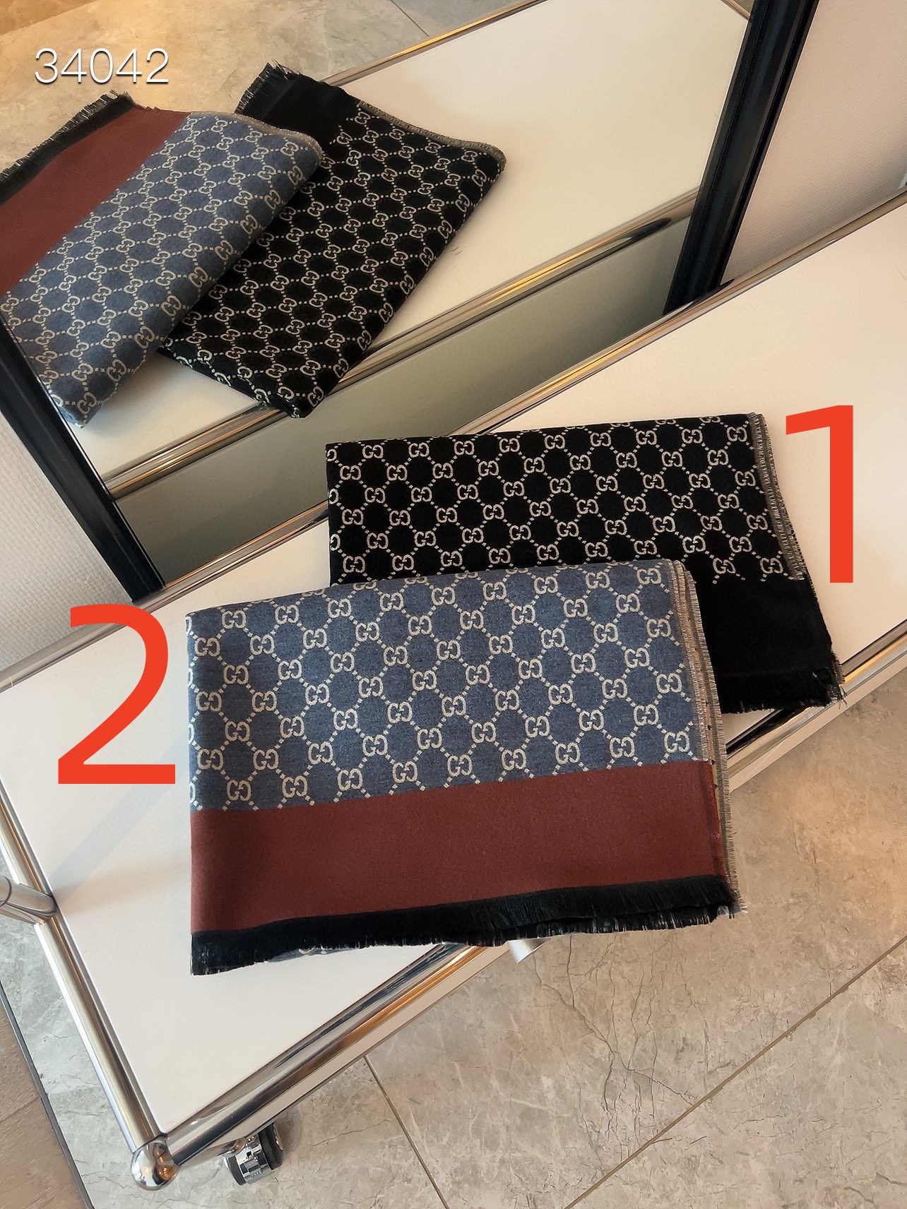 20027 scarf GUCCI  $27 gallery