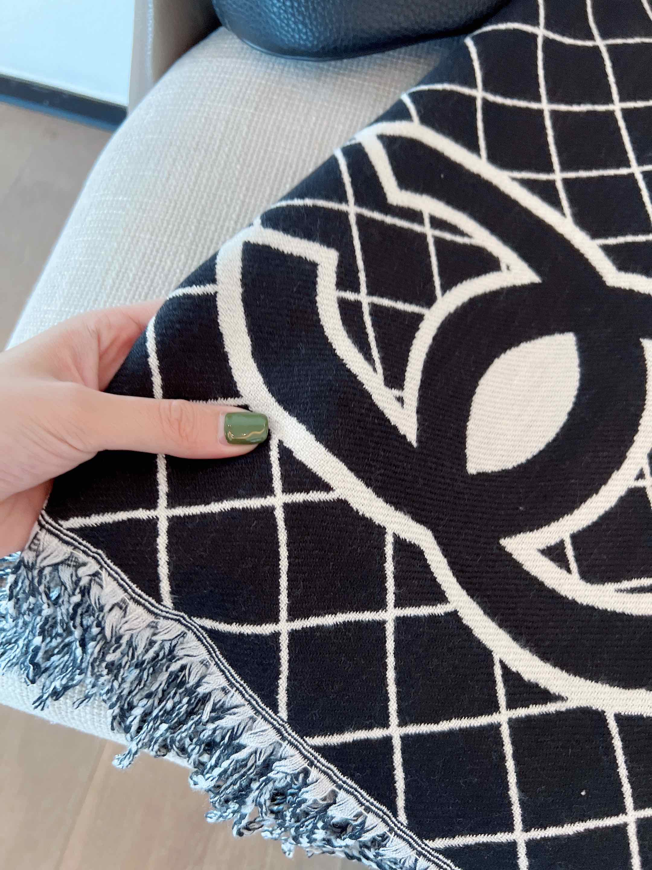 20028 Chanel scarf $27 gallery