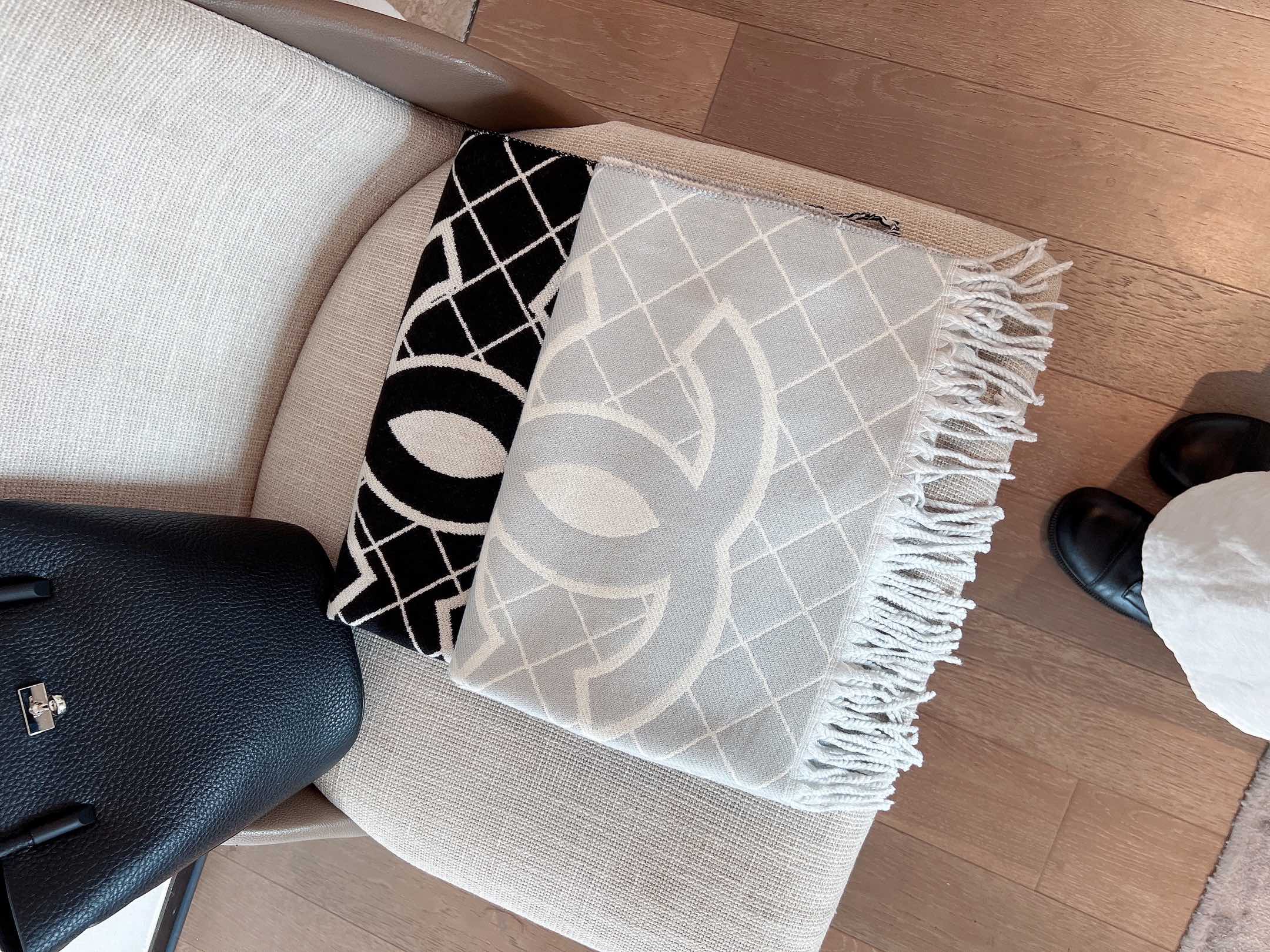 20028 Chanel scarf $27 gallery