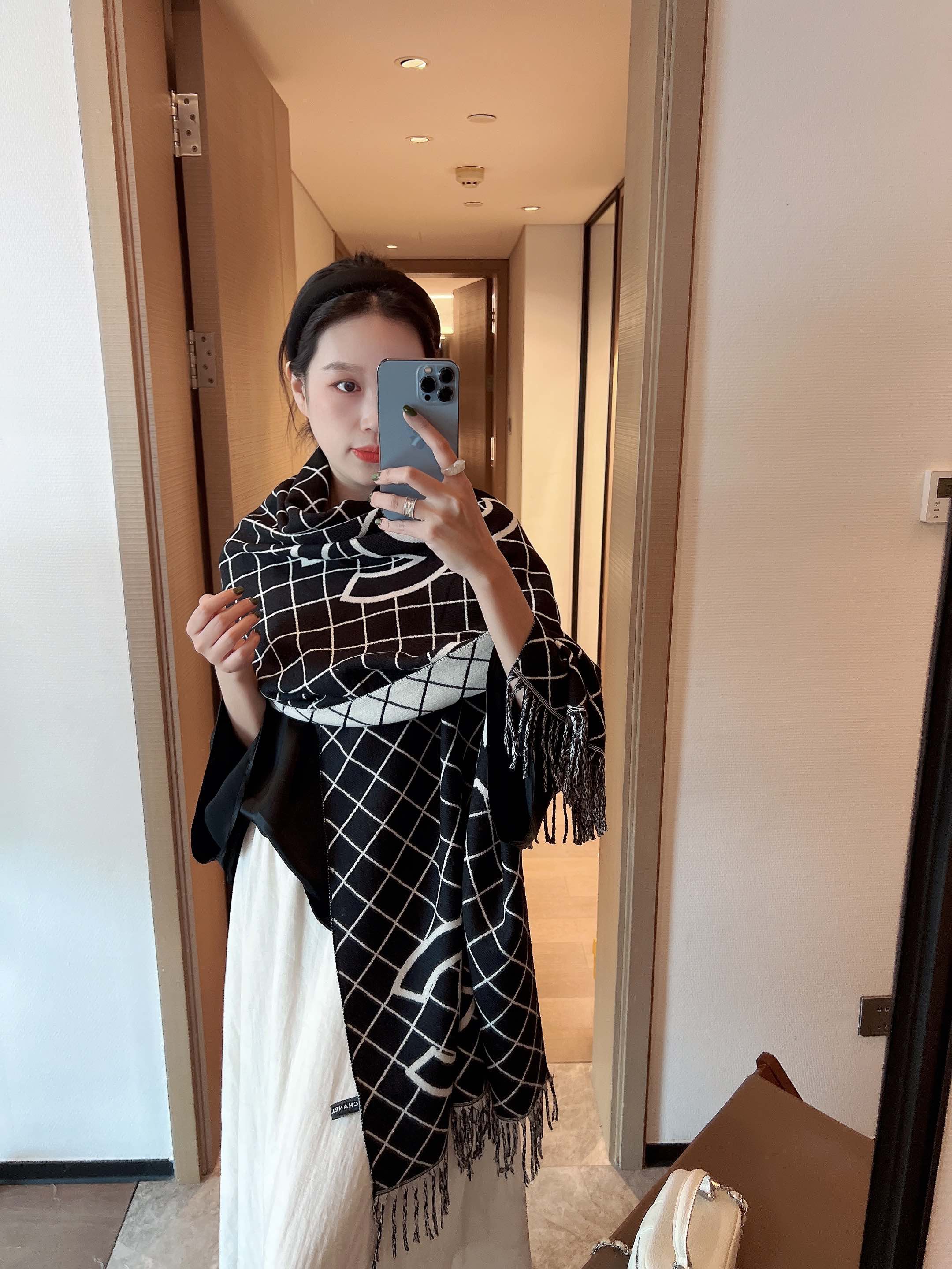 20028 Chanel scarf $27 gallery