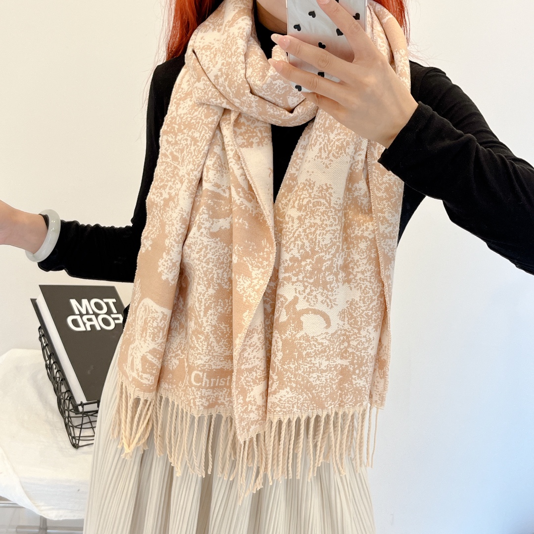 20031 scarf DIOR  $27 gallery
