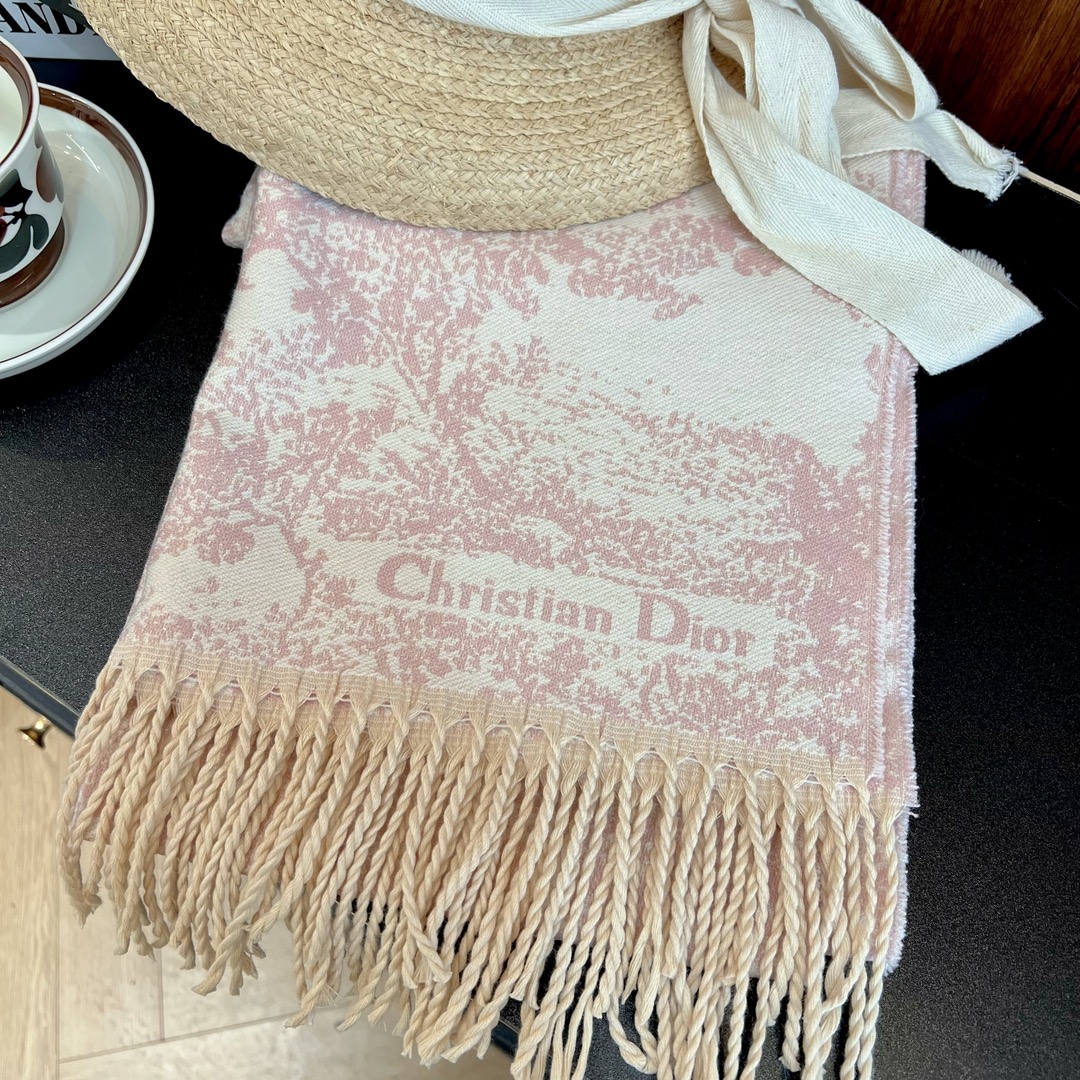 20031 scarf DIOR  $27 gallery