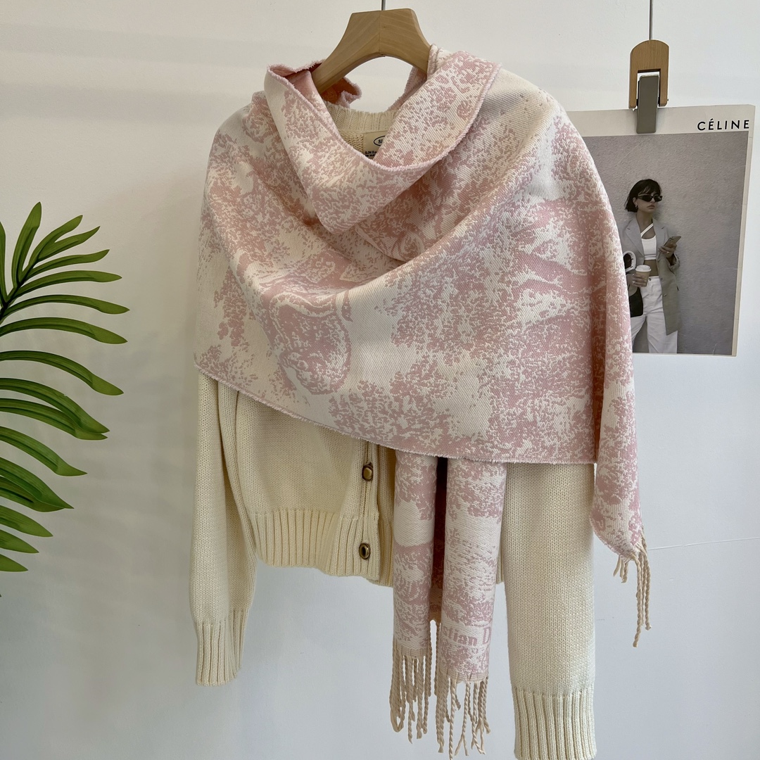 20031 scarf DIOR  $27 gallery