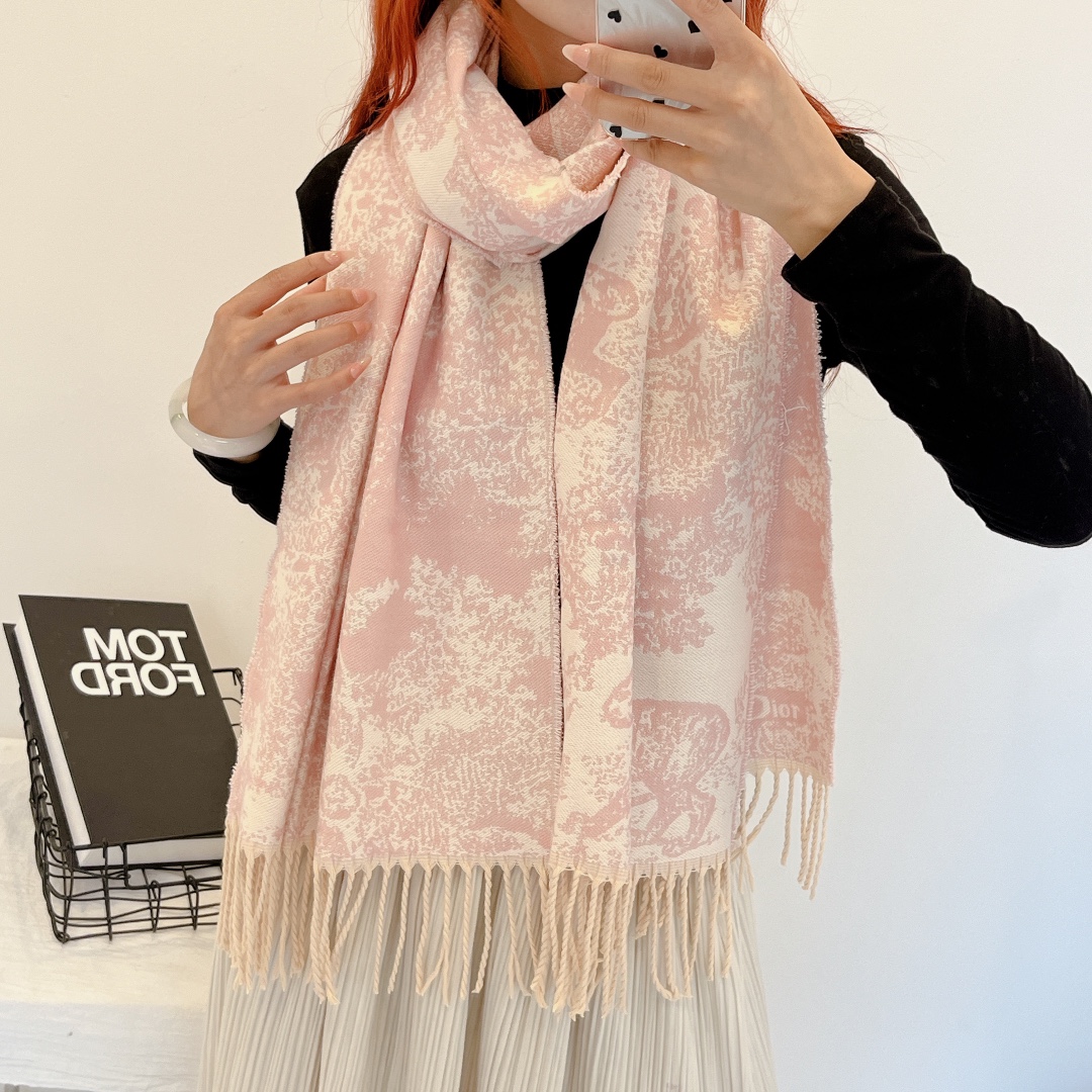 20031 scarf DIOR  $27 gallery