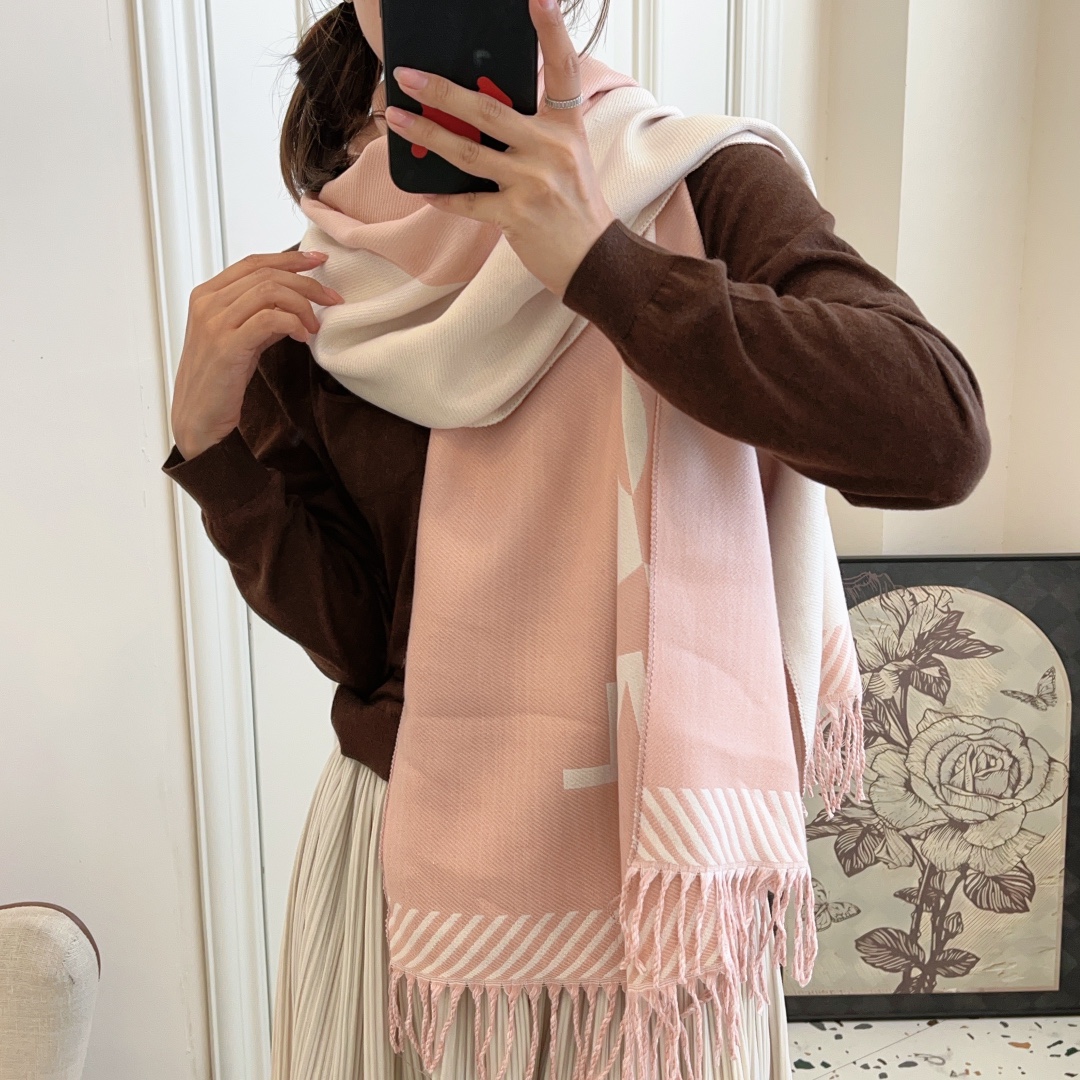20034 Chanel scarf $27 gallery