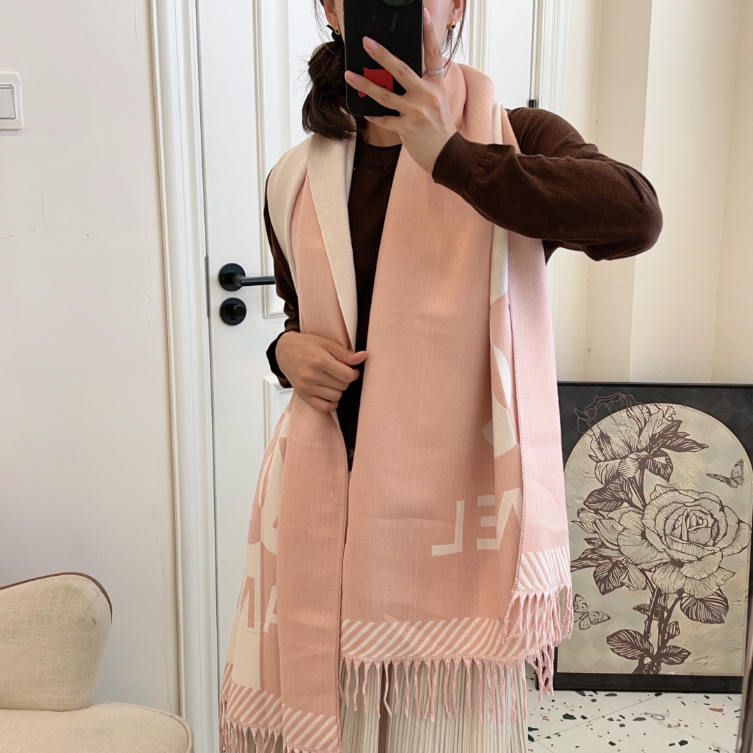 20034 Chanel scarf $27 gallery