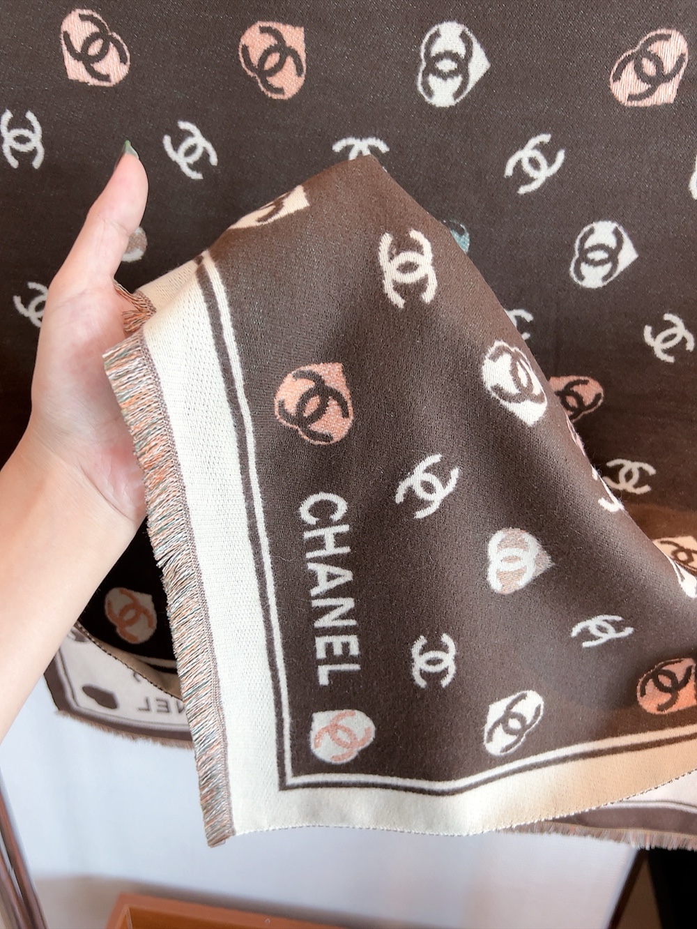 20036 Chanel scarf $27 gallery