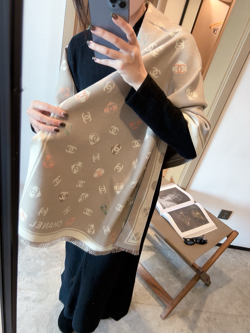 20036 Chanel scarf $27 gallery