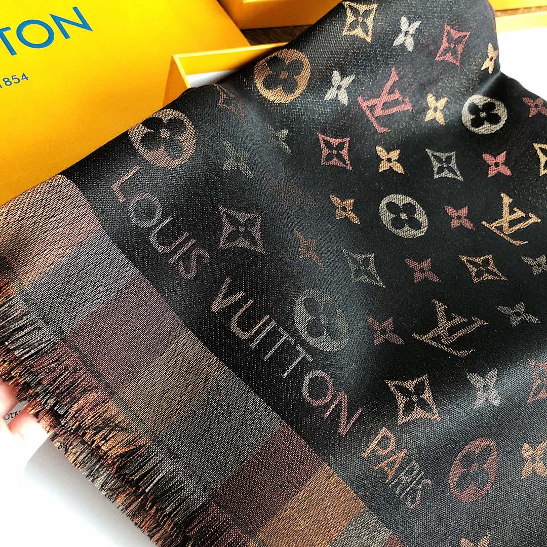 20037 Chanel LV $27 gallery