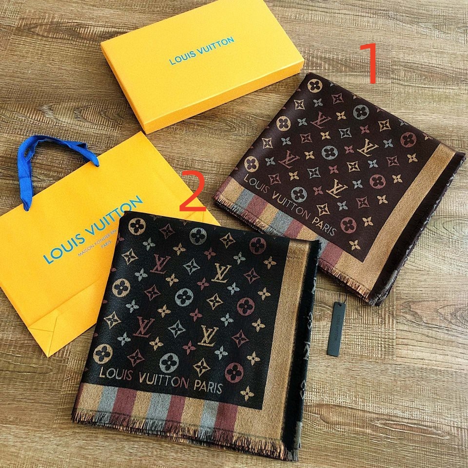 20037 Chanel LV $27 gallery