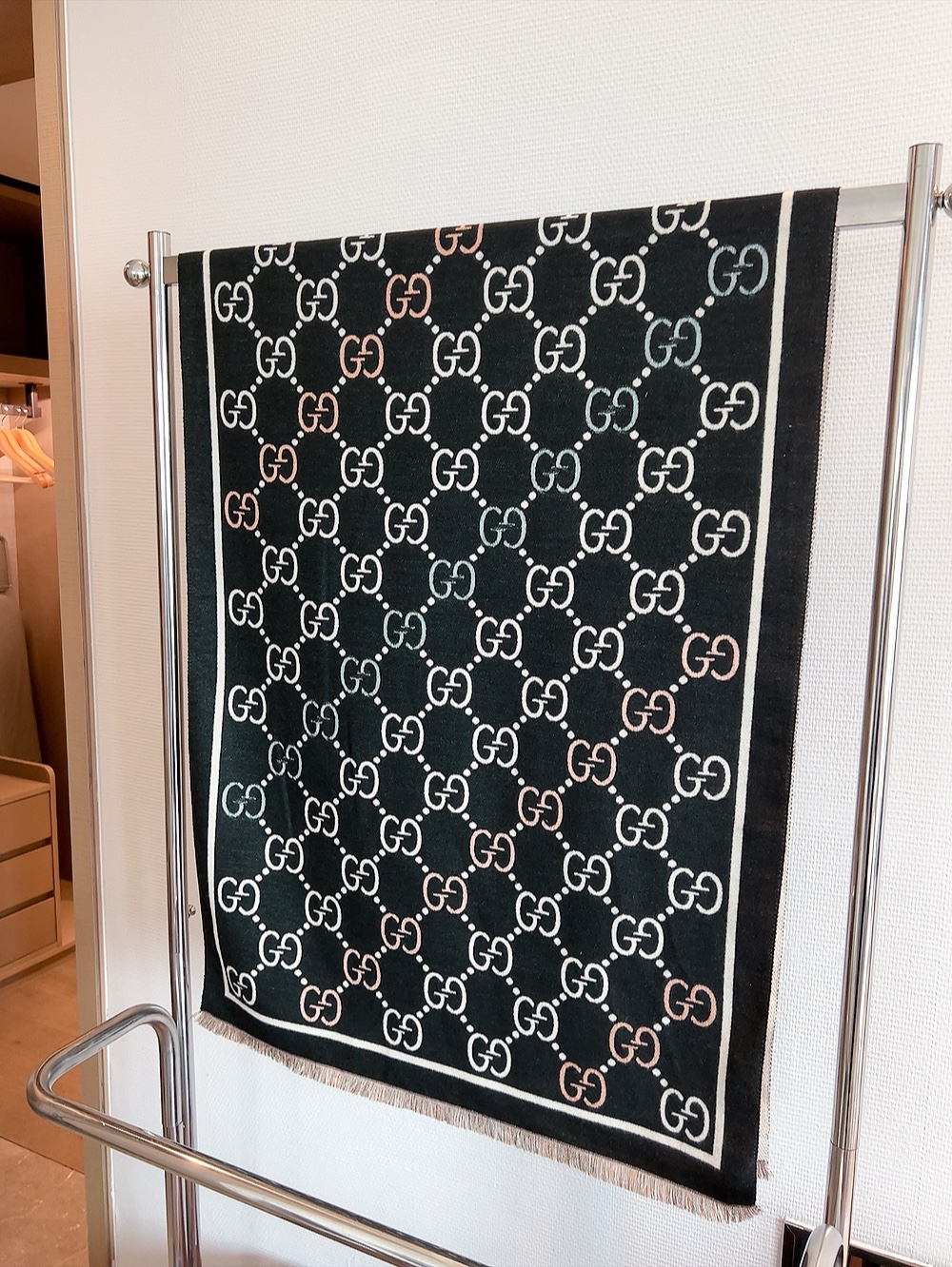 20038 Chanel $27 gallery