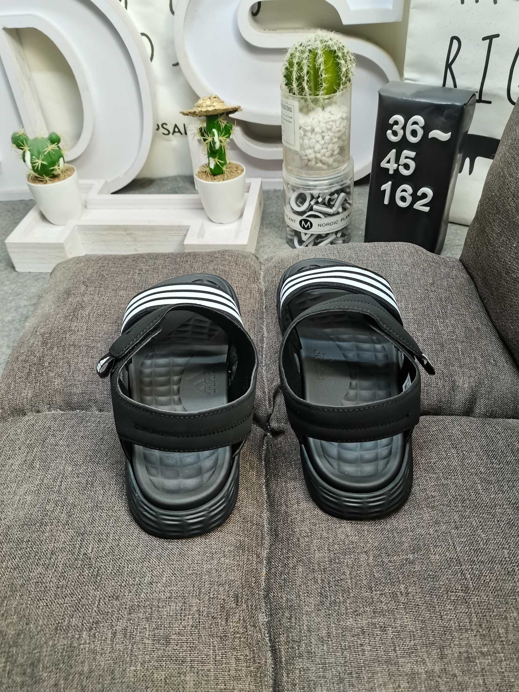 238 Adidas  $58 gallery