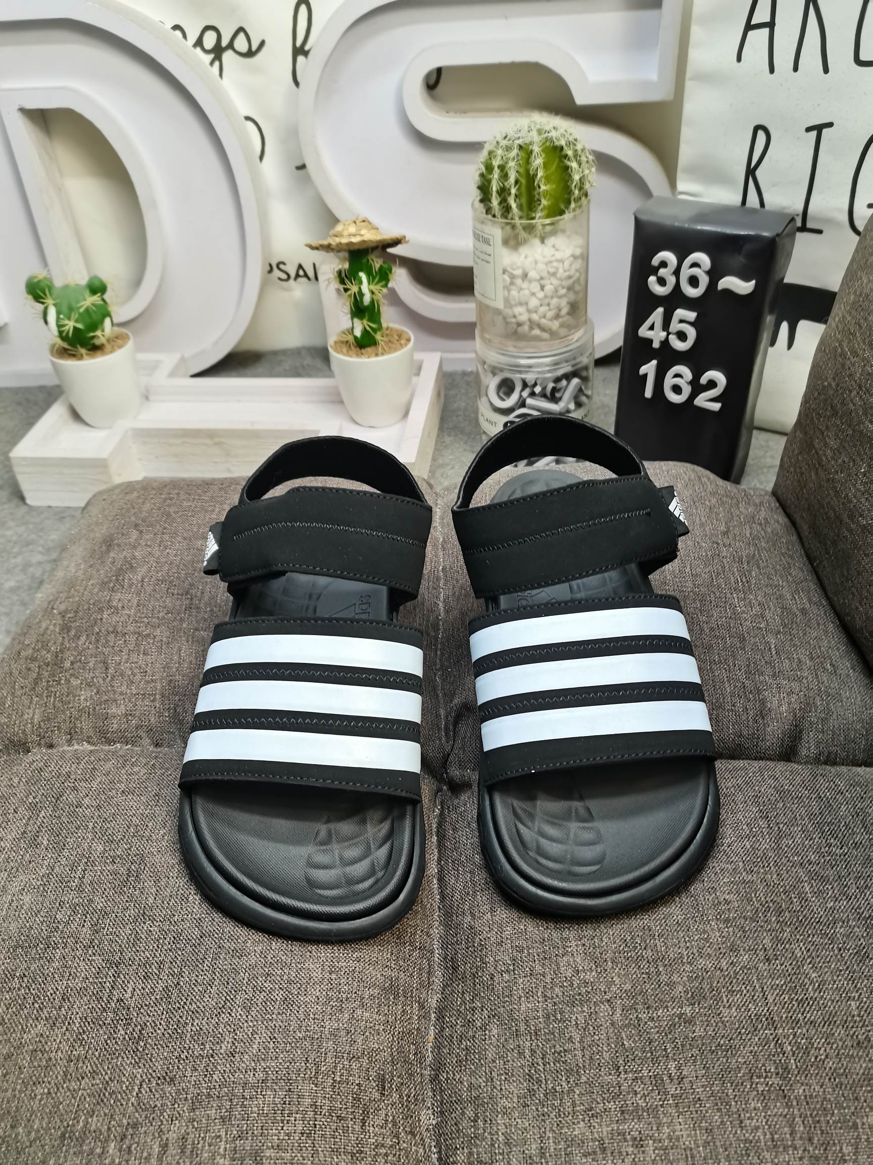 238 Adidas  $58 gallery
