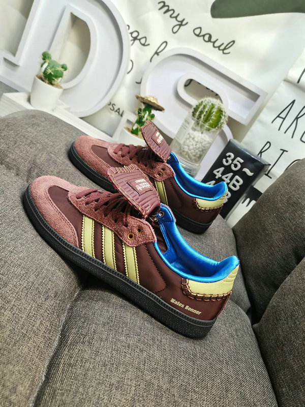 239  $65 Original WB Samba NUBUCK gallery
