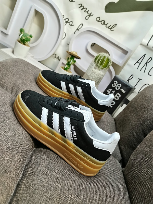 241  Adidas  $68 gallery