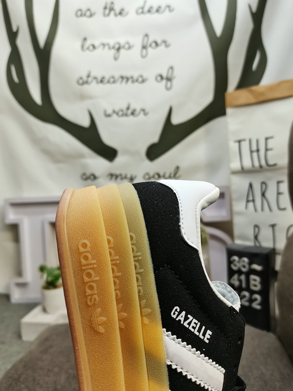 241  Adidas  $68 gallery