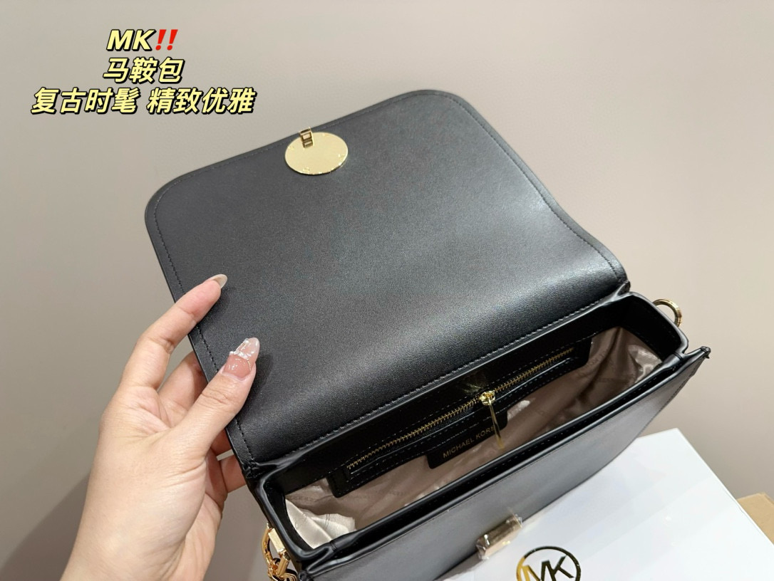 261 MK 70$ gallery