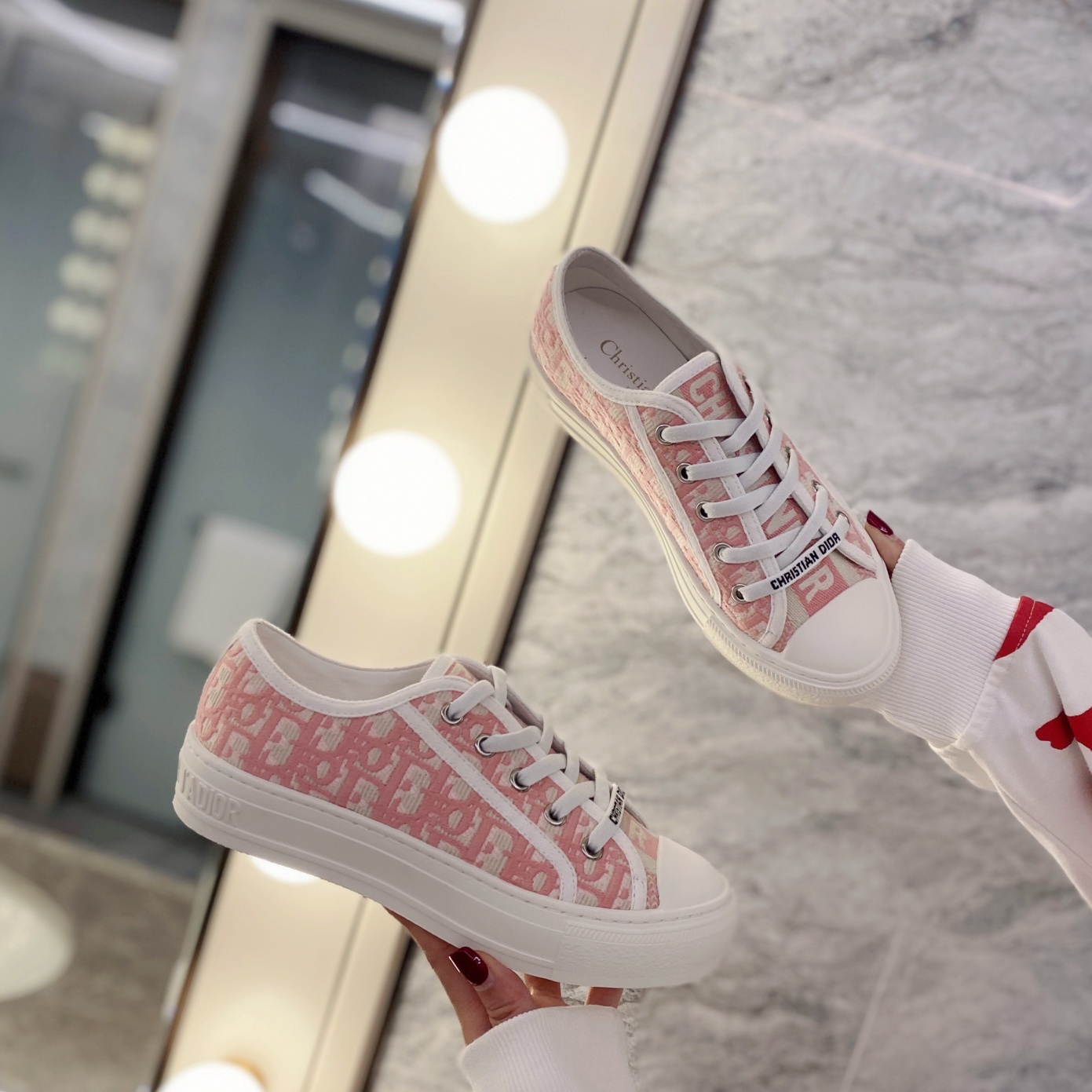 2893 $60 gallery