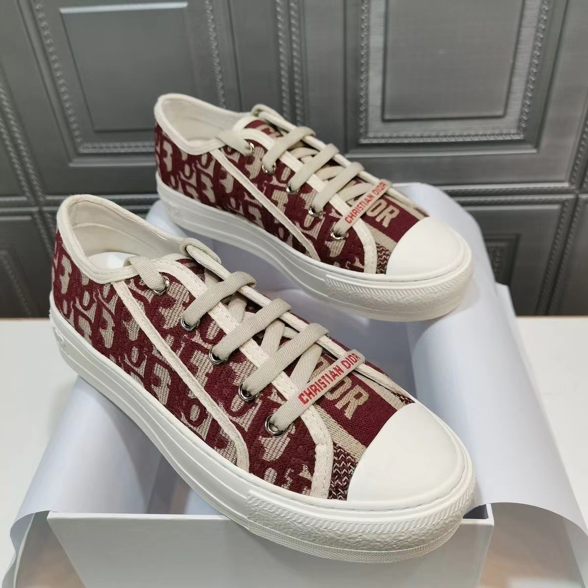 2893 $60 gallery
