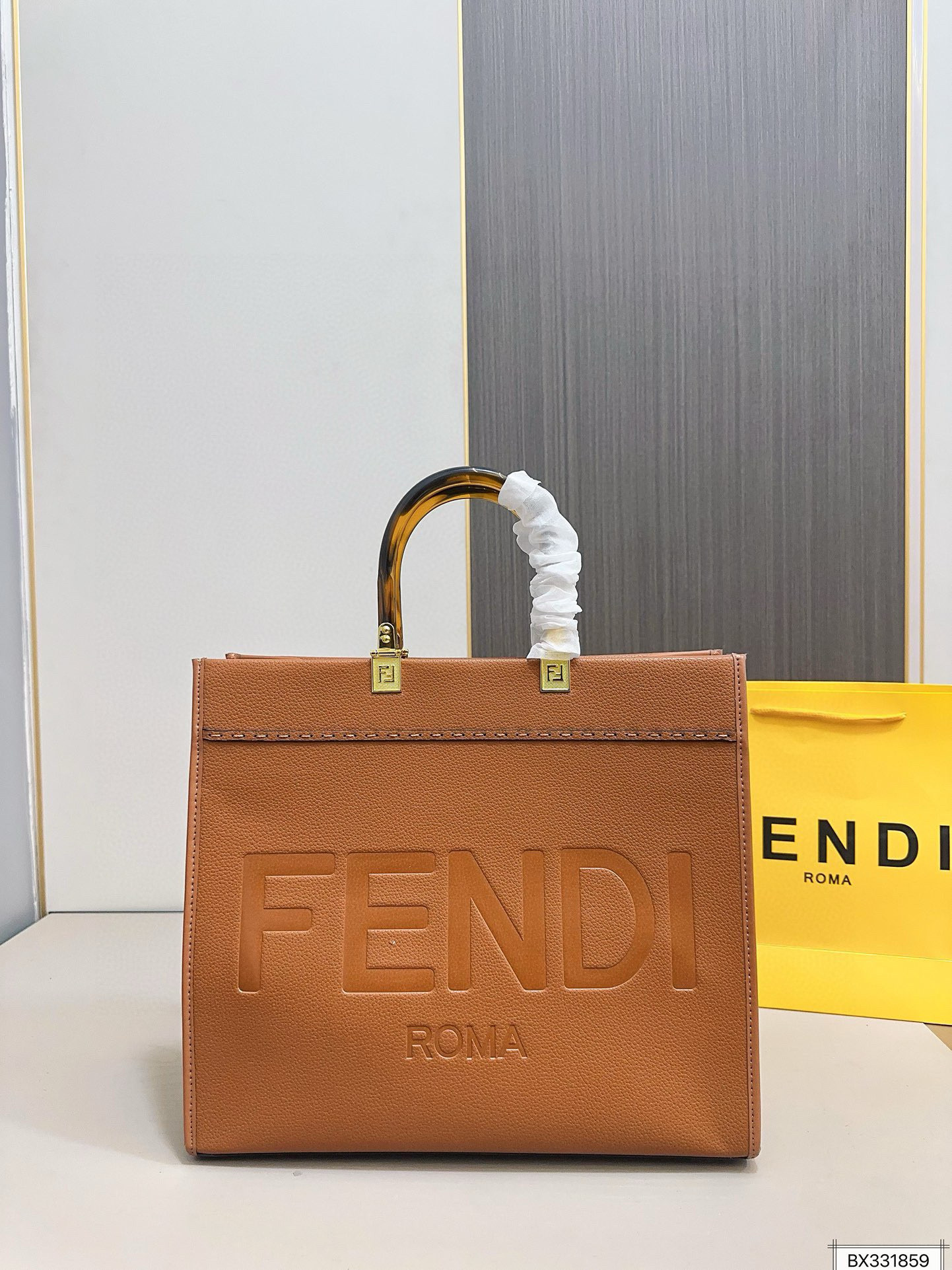 2905 $73 Fendi FENDI Tote Bag gallery