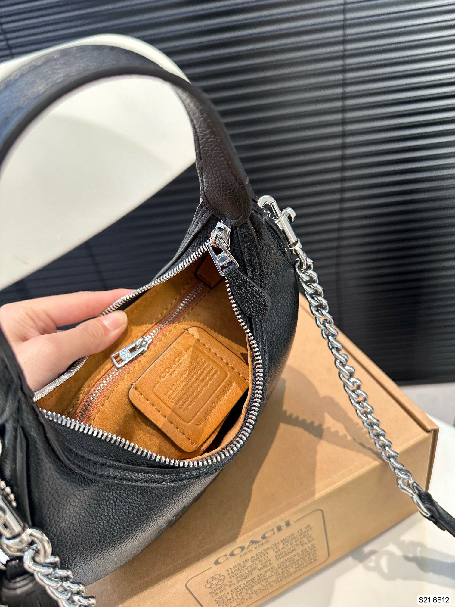 2906 $70 Coach Coach's new products gallery