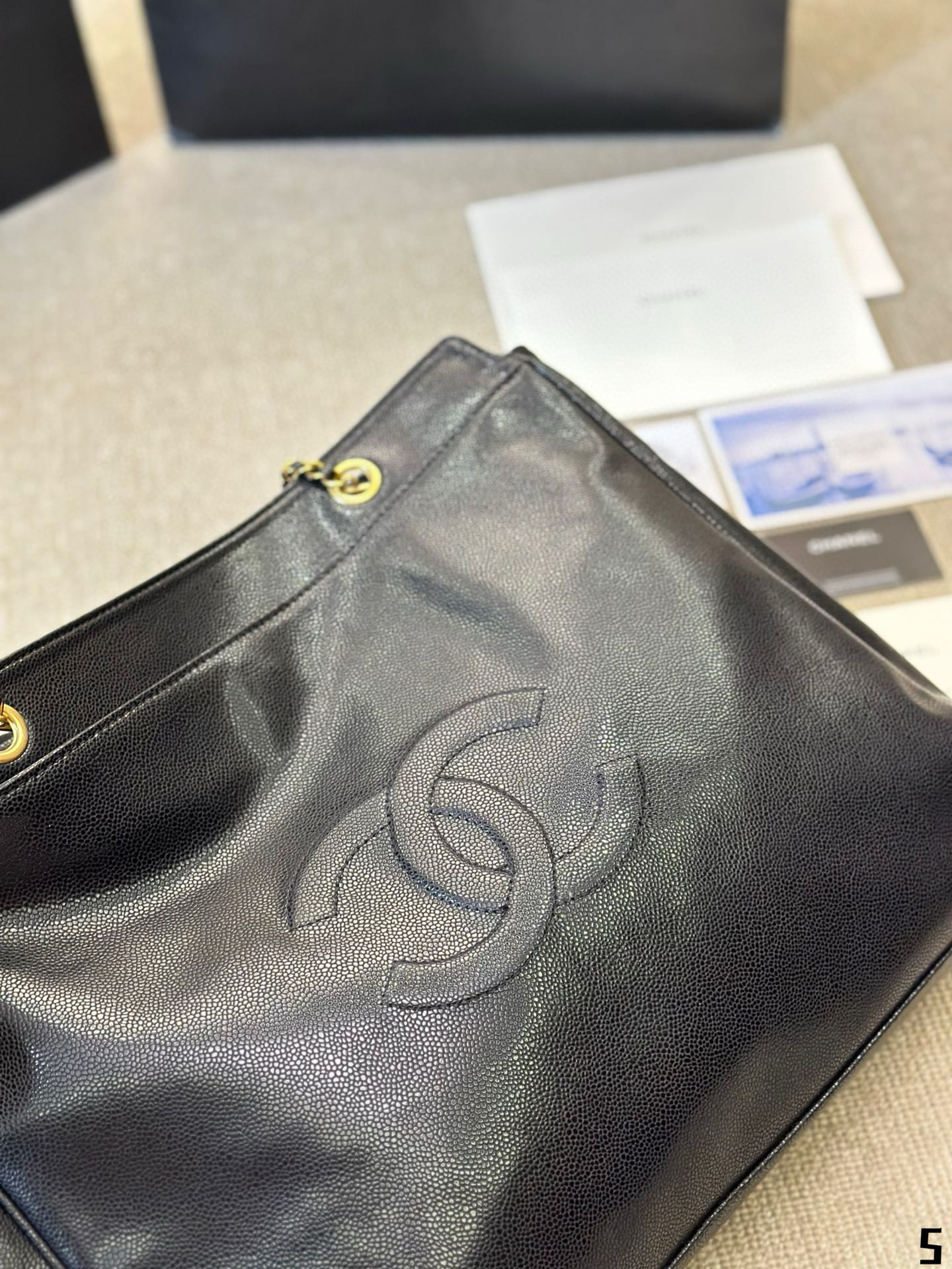 2911 $80 Chanel tote bag gallery