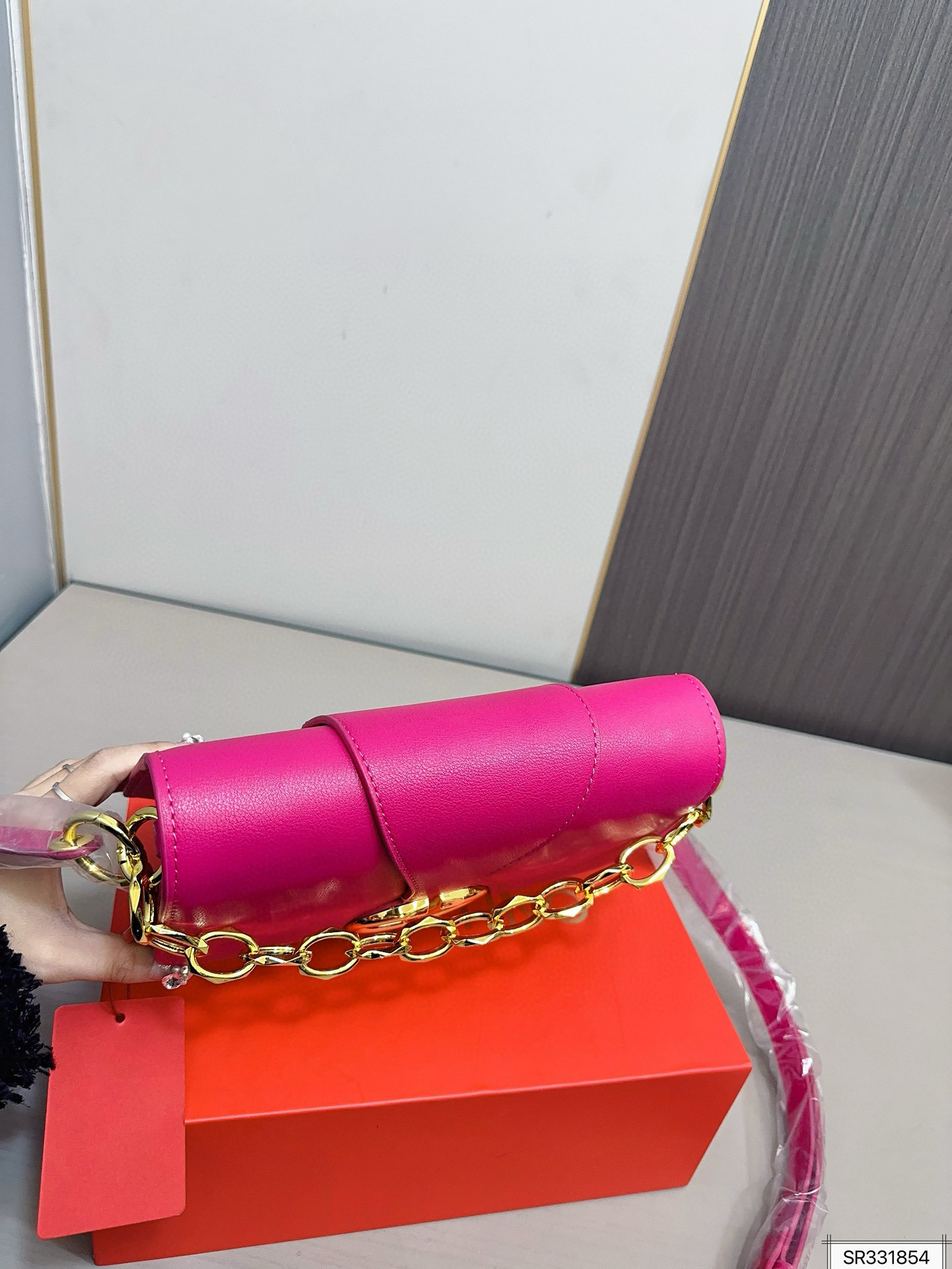2913 $75 Ms. Valentino, Valentino gallery