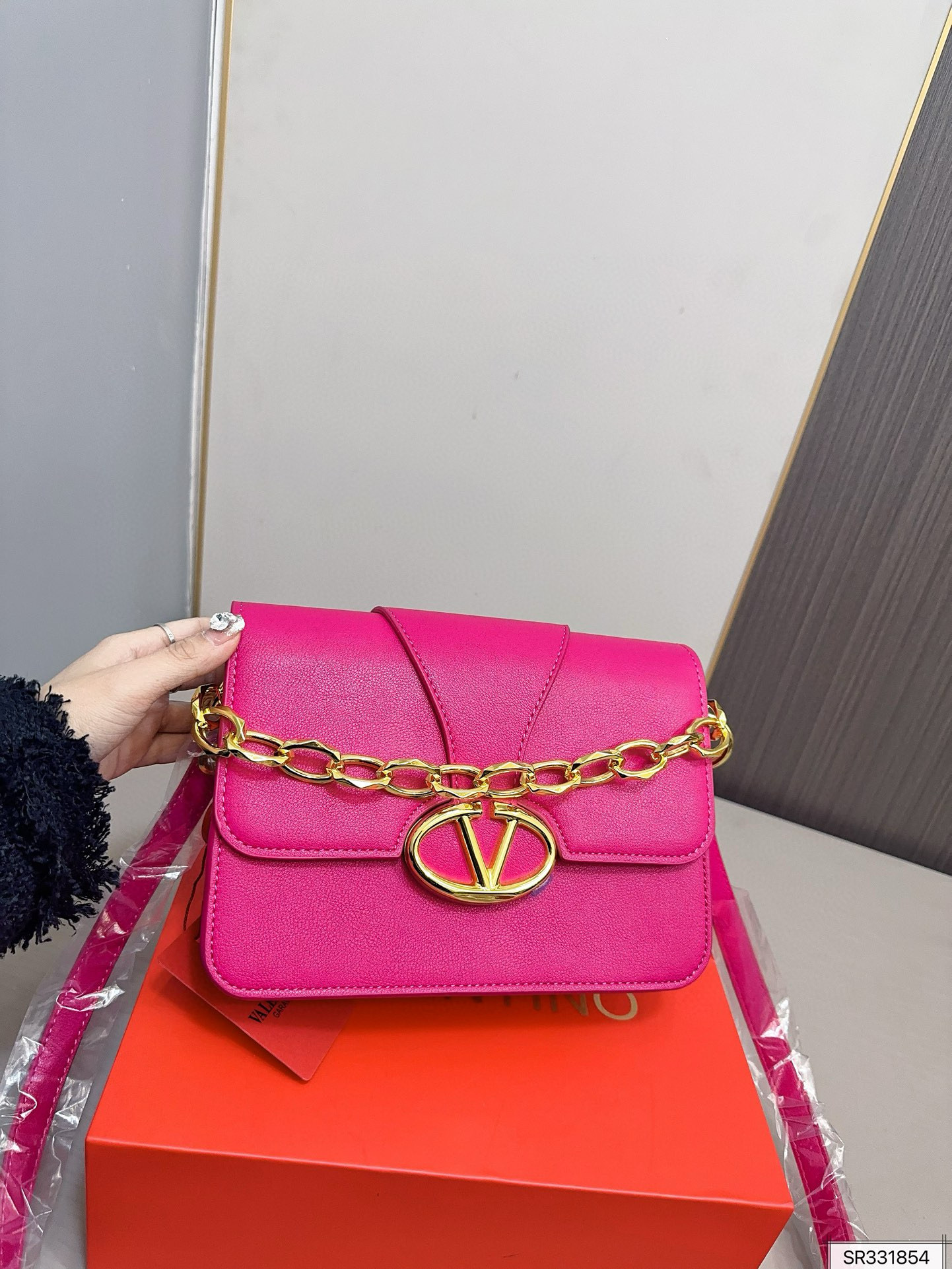 2913 $75 Ms. Valentino, Valentino gallery