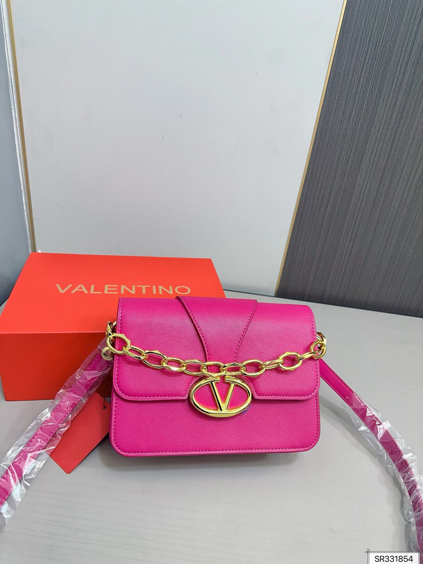 2913 $75 Ms. Valentino, Valentino gallery