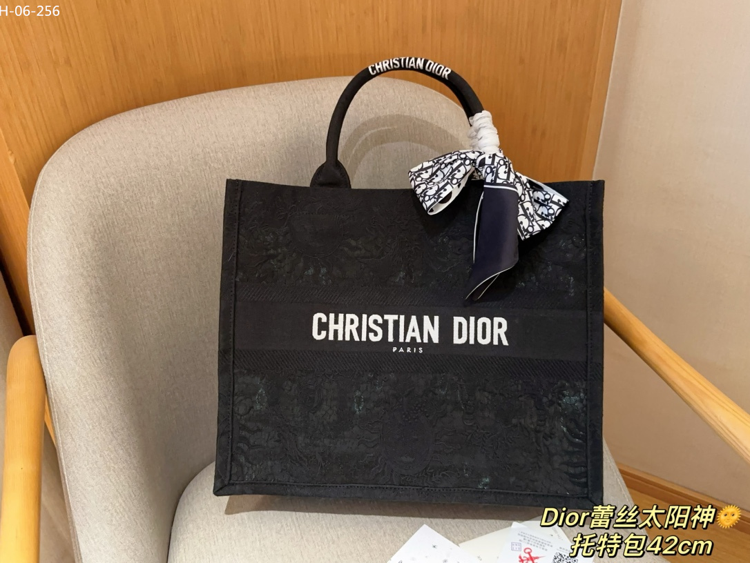 2936 Dior  $82 gallery