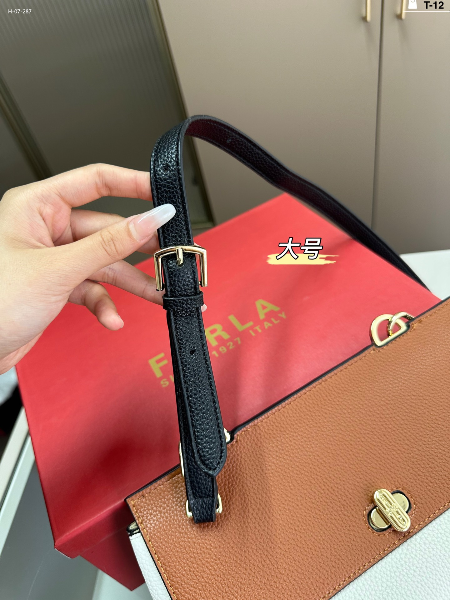2938 FURLA  $68 gallery