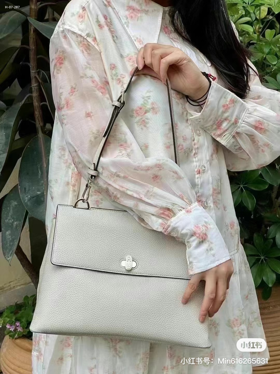 2938 FURLA  $68 gallery