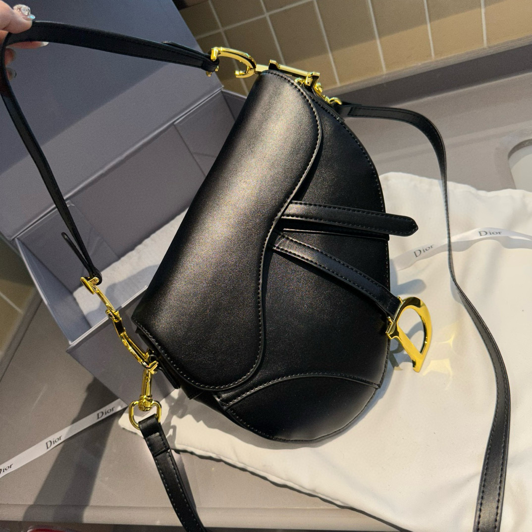 3735 Dior saddle bag s modeI $65 gallery