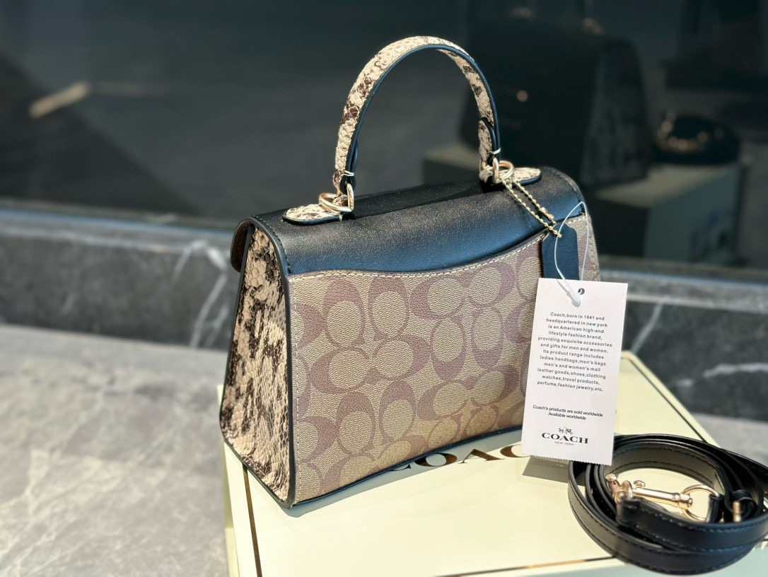 3739 Coach New $69 gallery