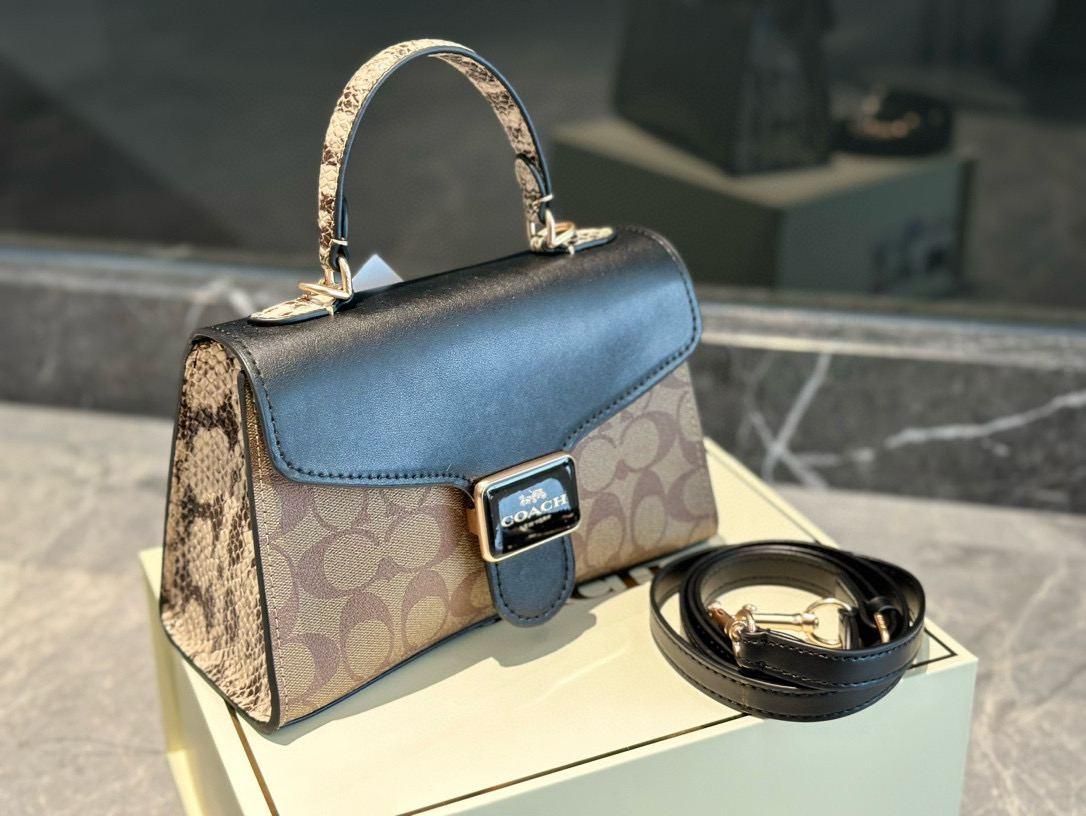 3739 Coach New $69 gallery