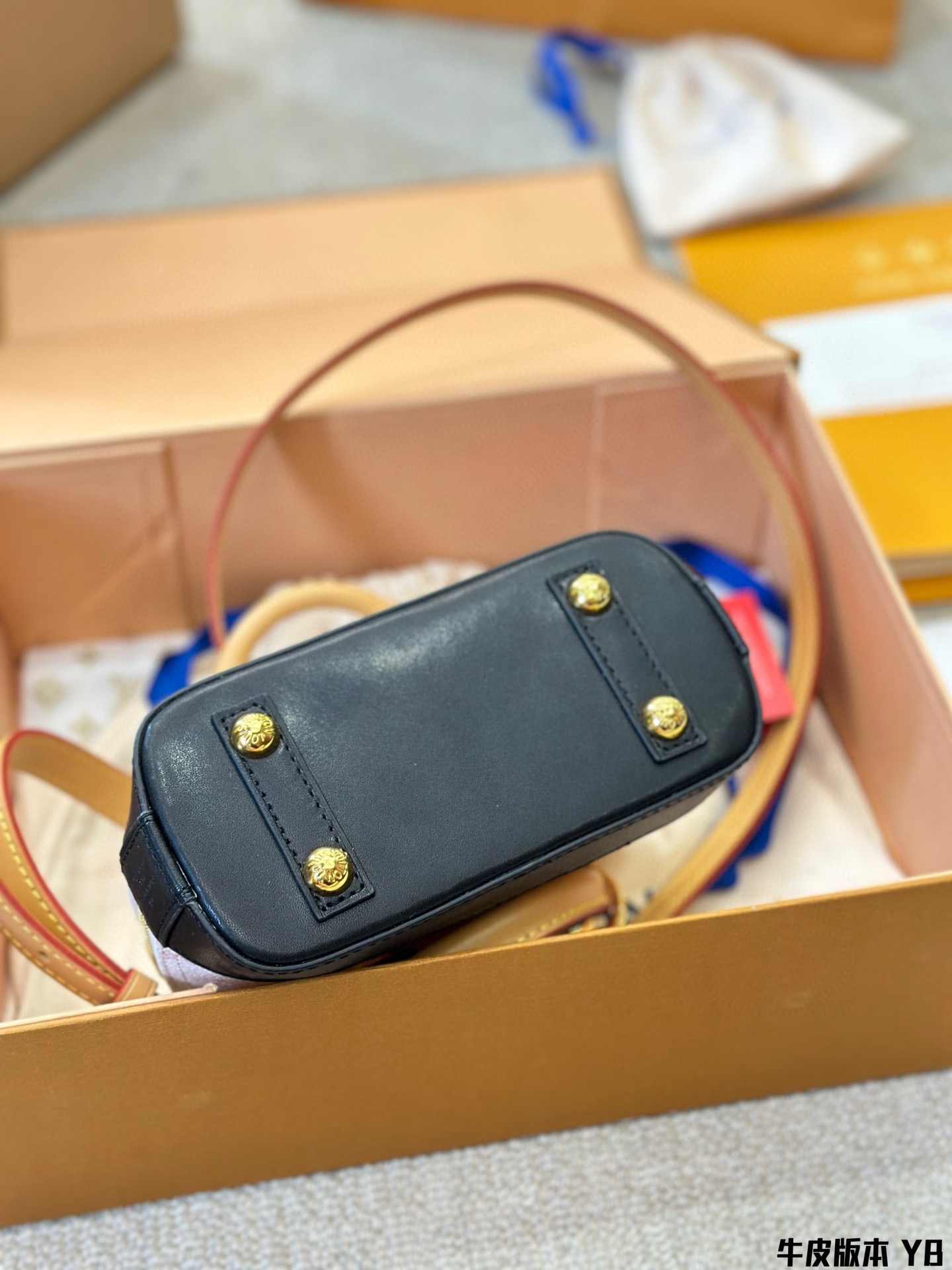 3748 LV Original High Quality Bag This Retiro $71 gallery