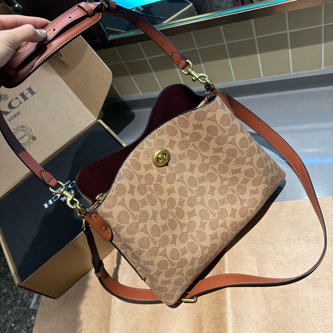 3754 COACH New $77 gallery