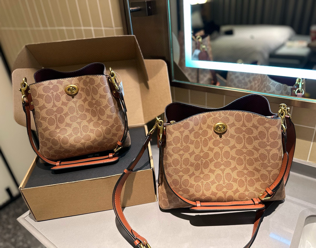 3754 COACH New $77 gallery