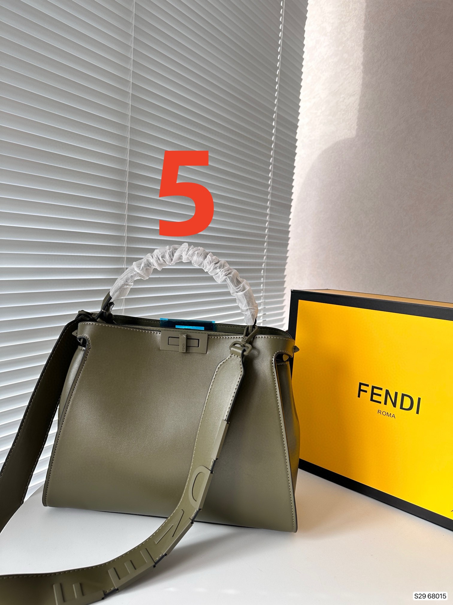 3755 Fendi Peekaboo kitten bag $85 gallery