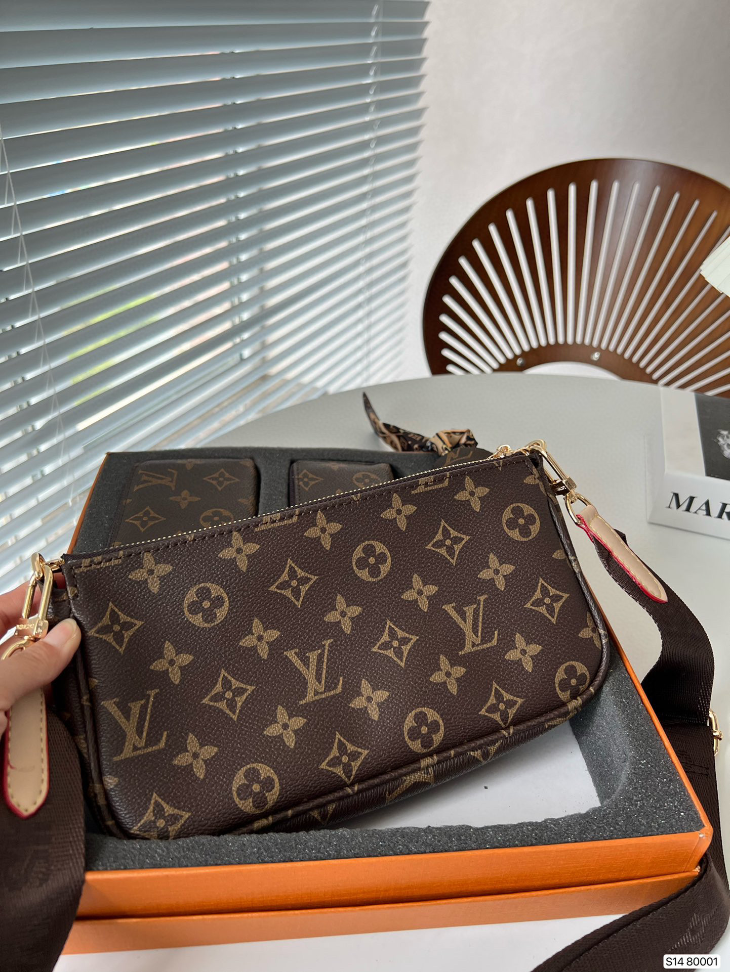3762 Lv Value Box $70 gallery