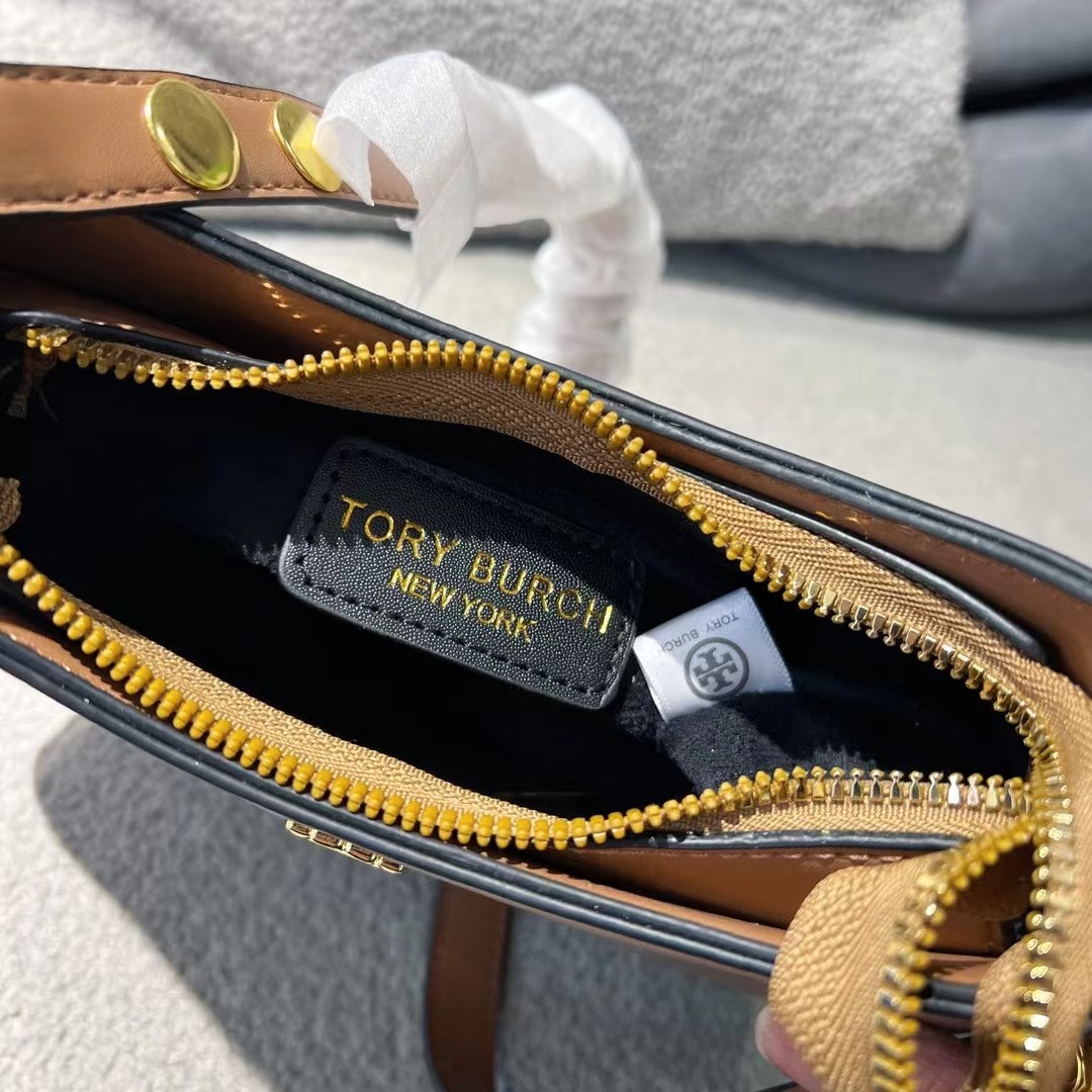 3801 Tory Burch$30 gallery