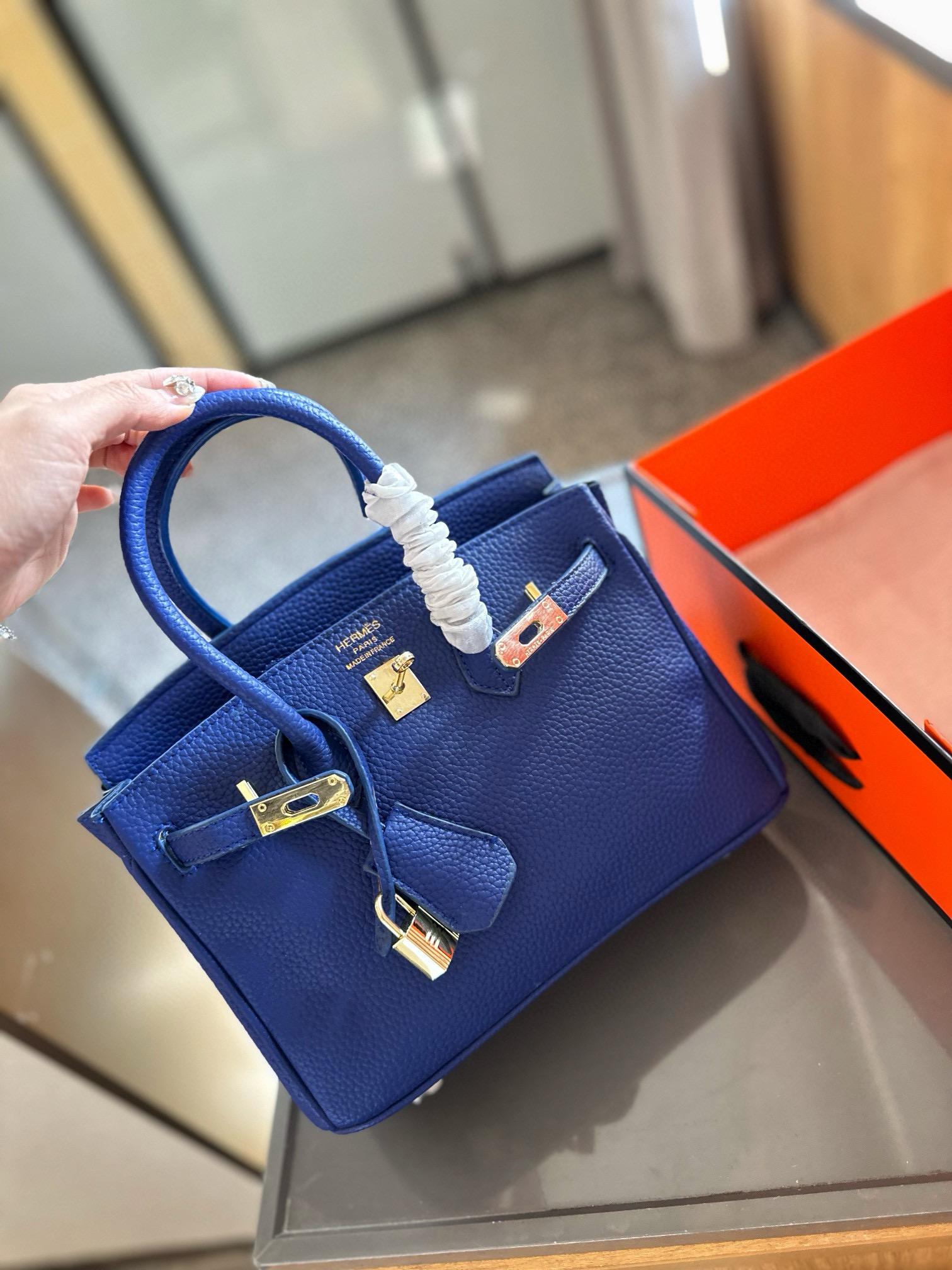 3846 Hermes$70 gallery