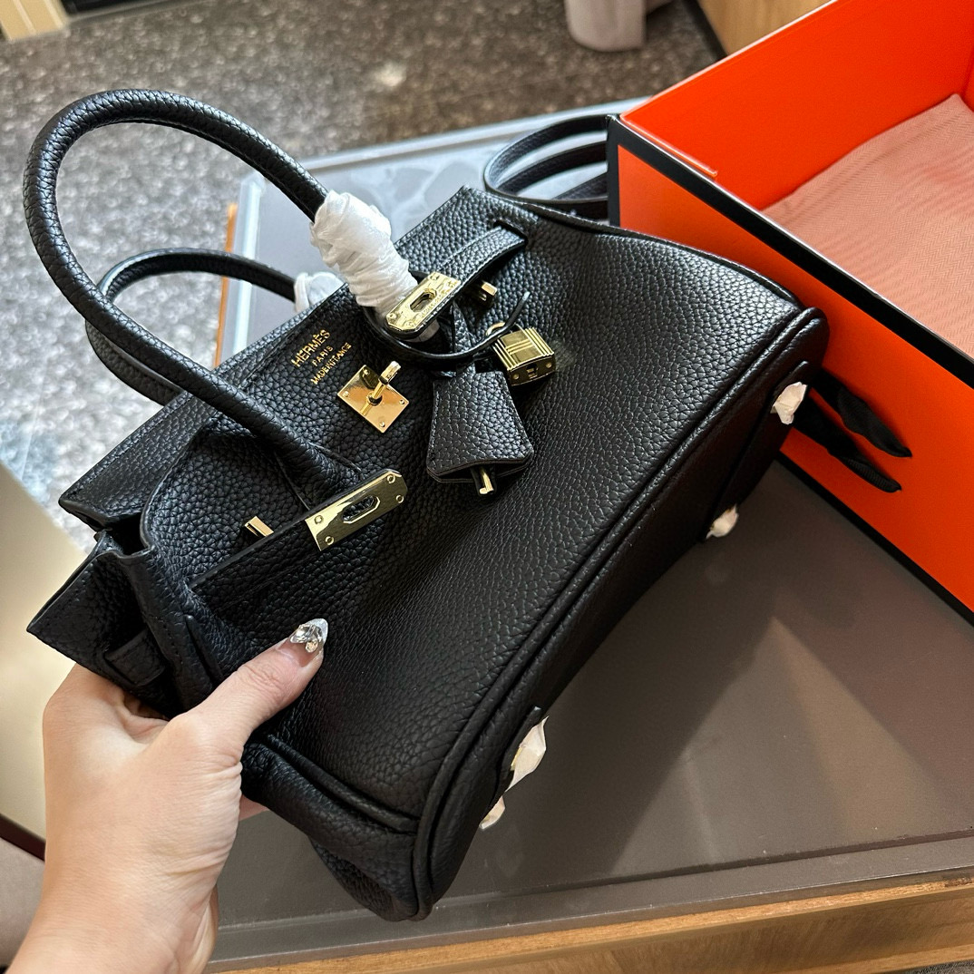 3846 Hermes$70 gallery