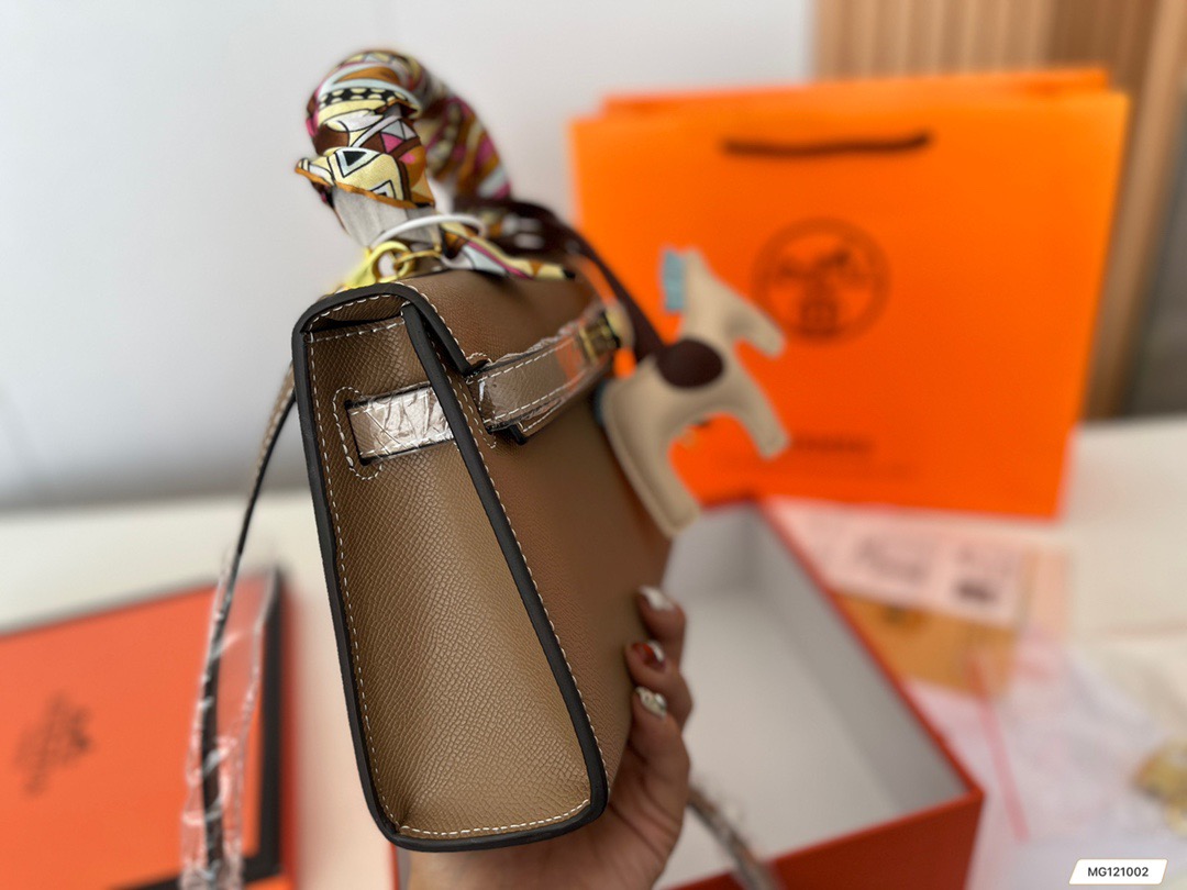 3847 Hermes$72 gallery